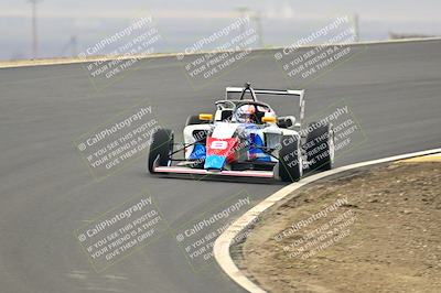 media/Jan-26-2025-CalClub SCCA (Sun) [[cfcea7df88]]/Group 2/Race/